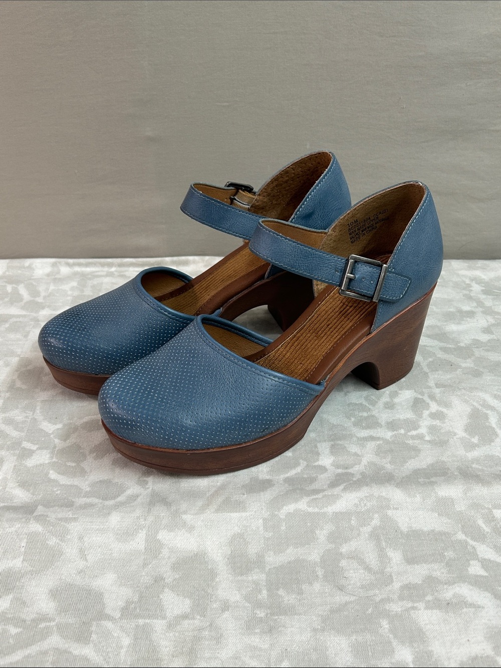 BOC Gia Perforated Heeled Clog 10